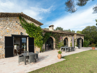 Interview with Véronique, owner of a Provencal villa